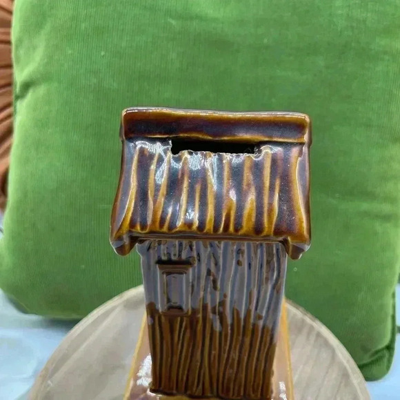 Tennessee Hillbilly Outhouse Money Bank - Picture 3 of 9